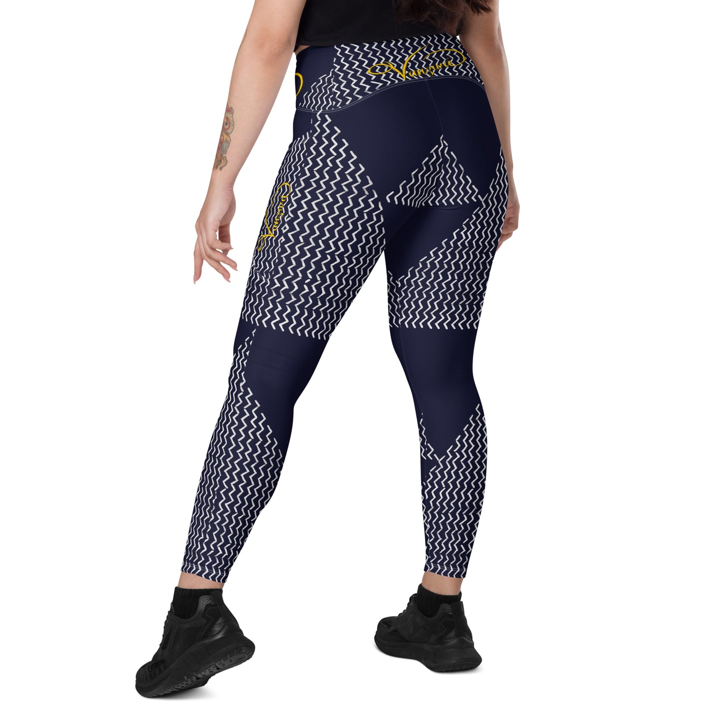 Crossover leggings with pockets