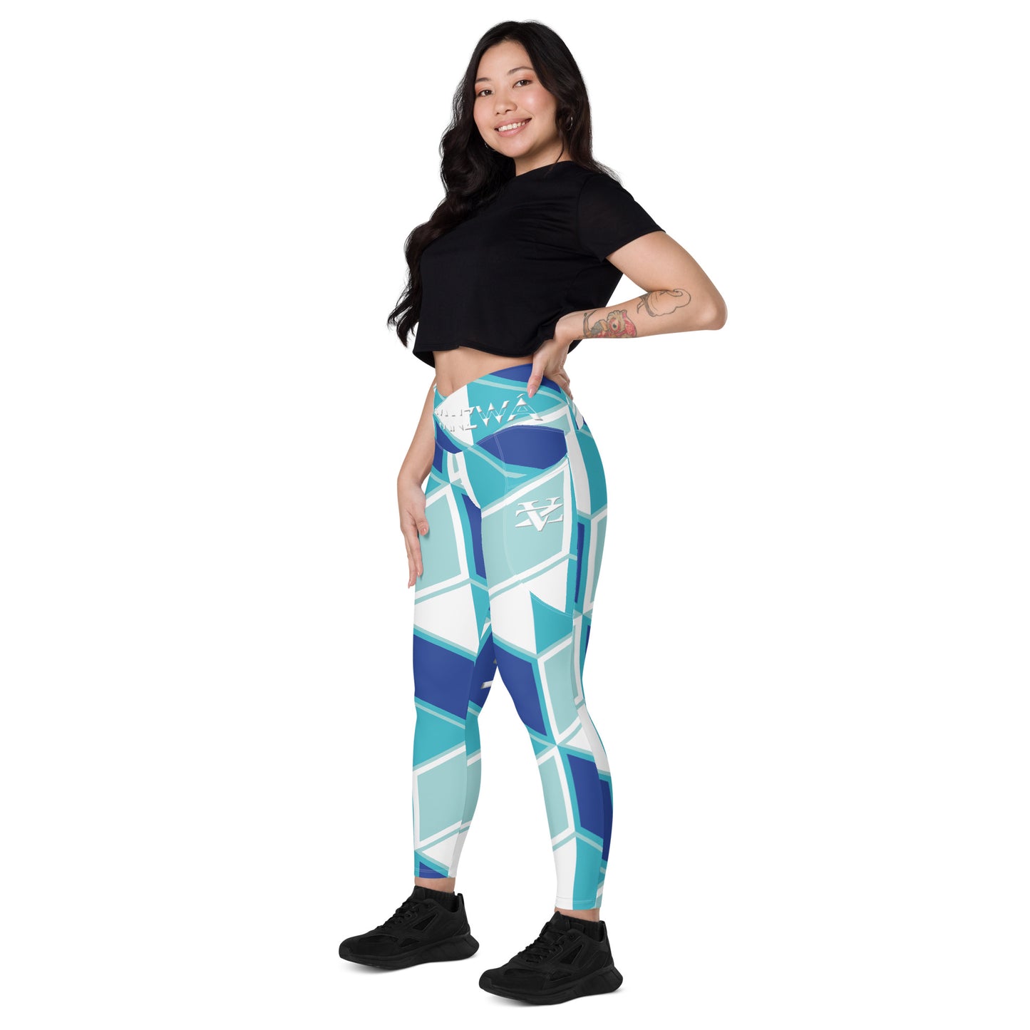 Crossover leggings with pockets