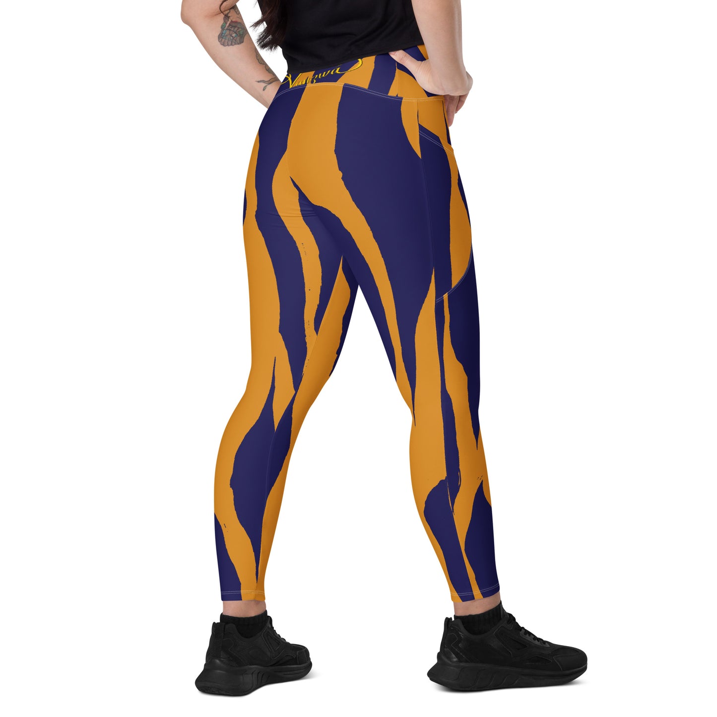 Crossover leggings with pockets