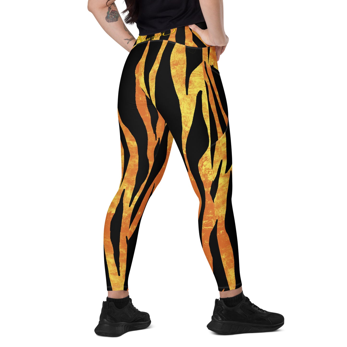 Crossover leggings with pockets