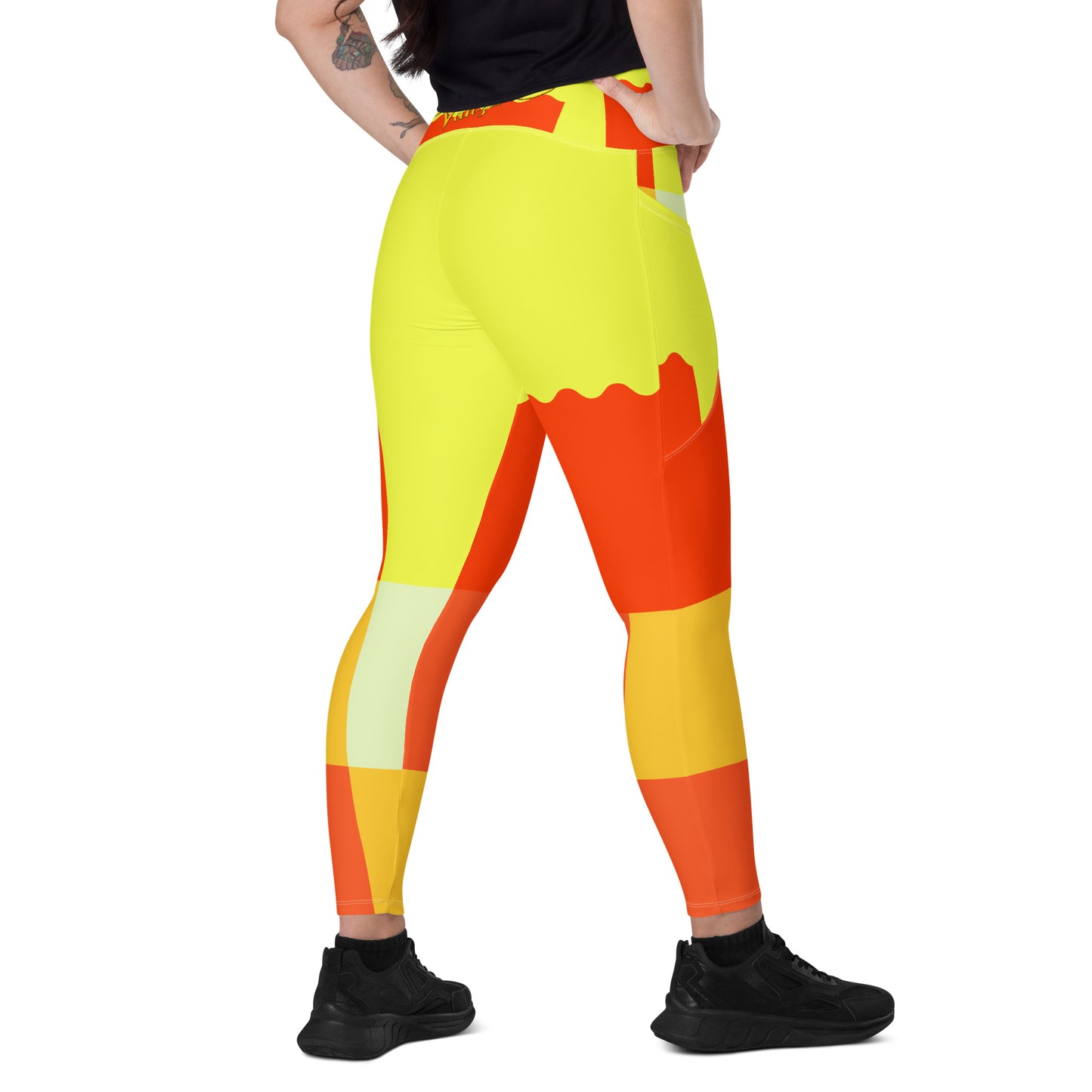 Crossover leggings with pockets